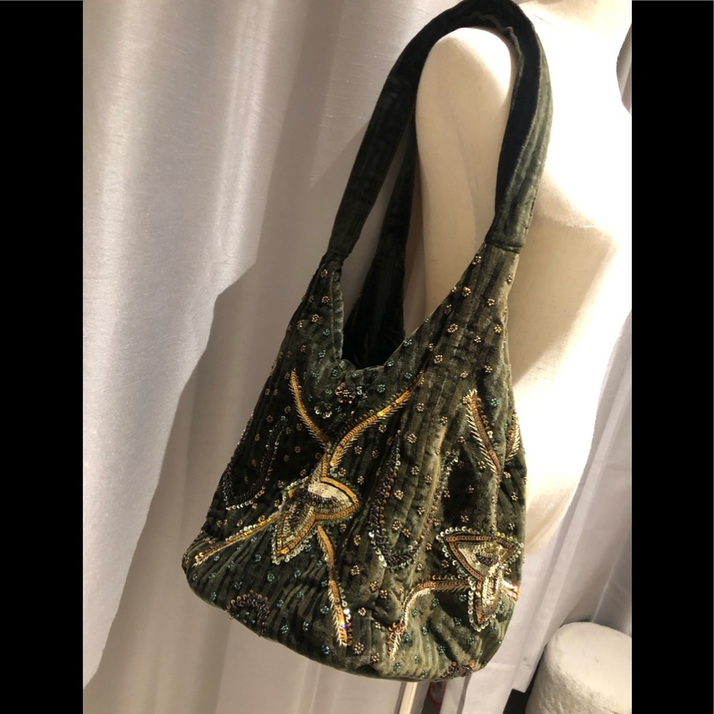 Handmade Embroidery Sequin Beaded Velvet Handbag - Picture 5 of 16